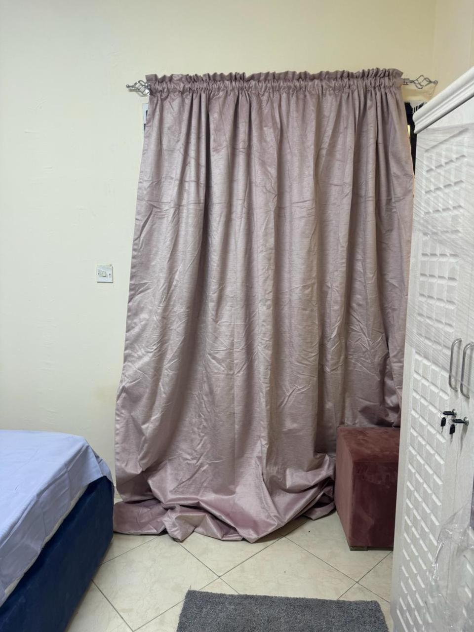 シャルジャProvisアパートメント エクステリア 写真